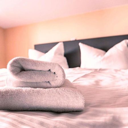 Mit Meerblick Und Balkon, Gratis Nutzung Vom Ahoi Erlebnisbad Und Sauna In Sellin - Meeresblick Fewo 29 Goehren  Kültér fotó